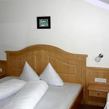 Gastehaus Loithaler Bed & Breakfast