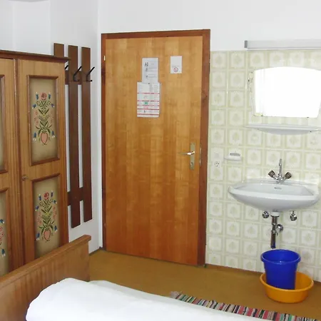 Bed & Breakfast Gastehaus Loithaler *