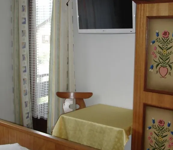 Gastehaus Loithaler Bed & Breakfast *